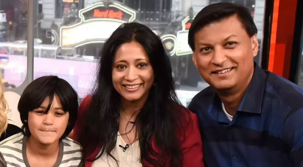 Kairan Quazi with his parents
