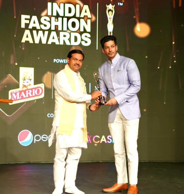 Muzamil Ibrahim award