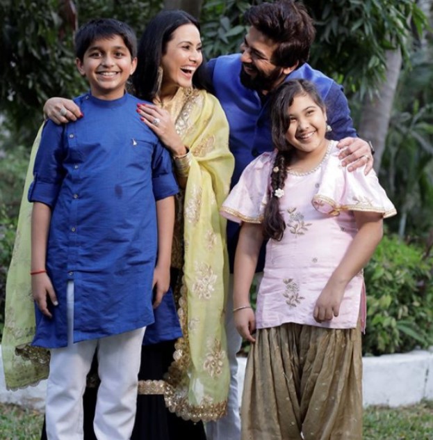 Shalabh Dang with her husband and kids