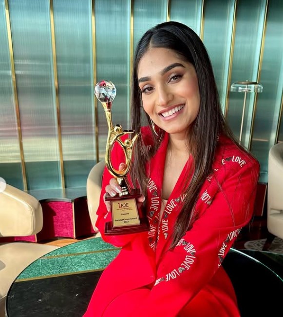 Tasheen Rahimtoola won award