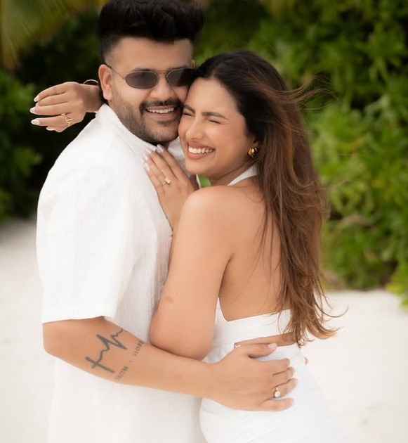 Aashna Hegde with Aditya Kumar