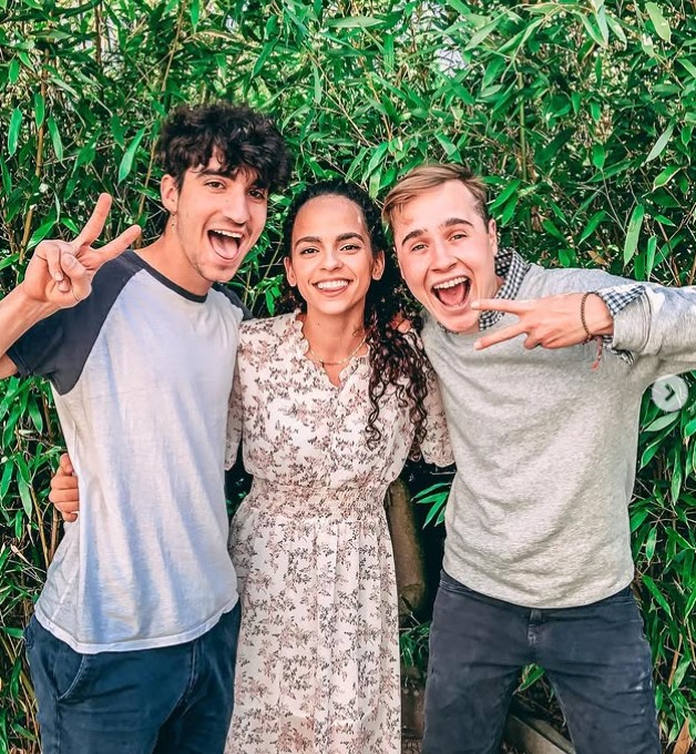 Fabian Maurice Baggeler with his friends