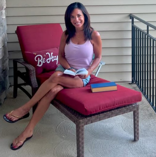 Hollie Strano bio