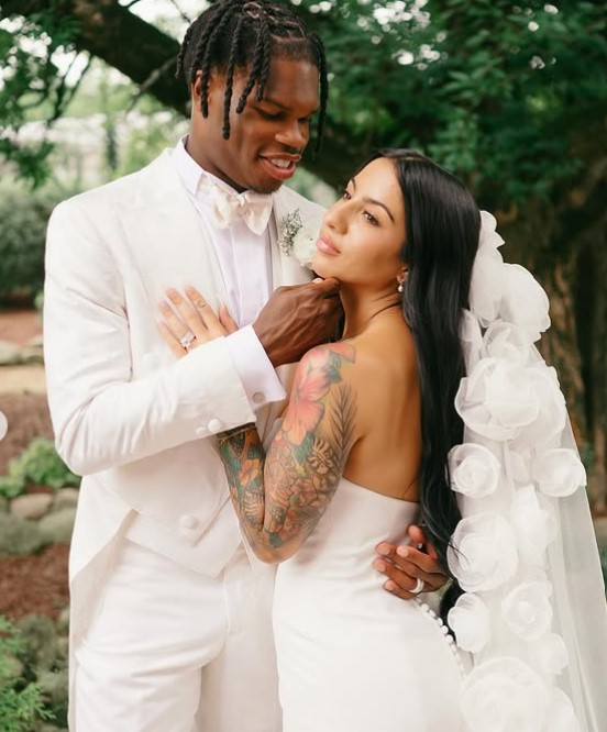 Leanna Lenee and Travis Hunter's wedding image