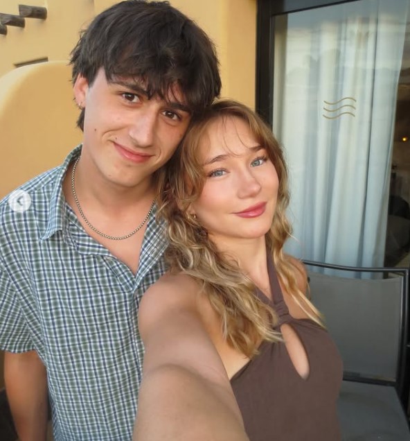 jamesisnotverynice with his girlfriend