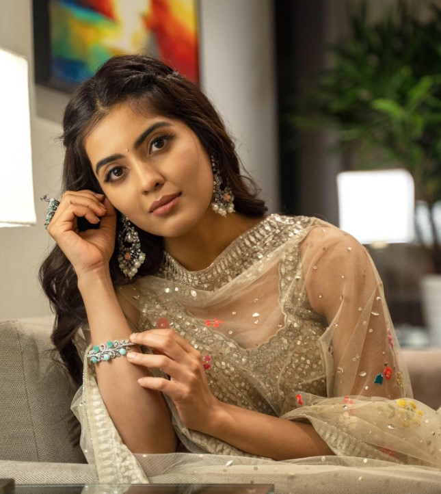 Amritha Aiyer bio