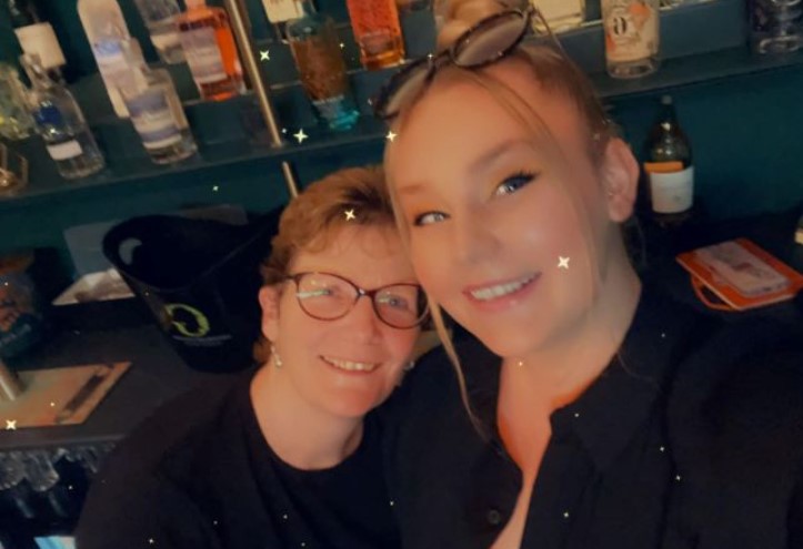 Eloise Milburn with her mom