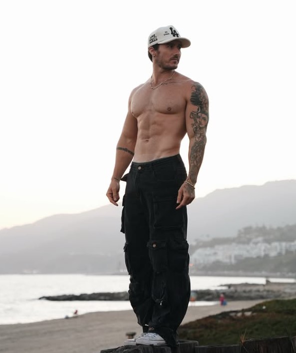 Nimai Delgado height