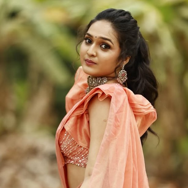 Spandana Somanna wiki