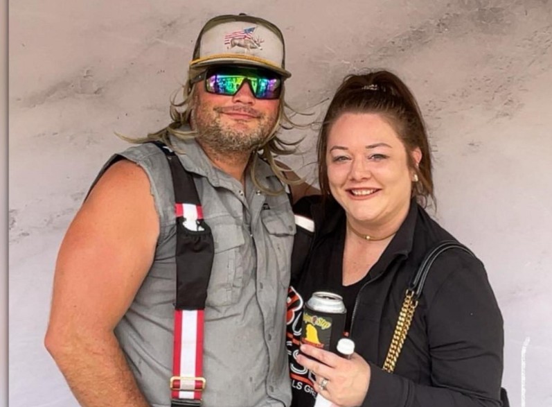 Stalekracker with his wife