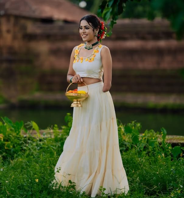 Athira Sreekumar height