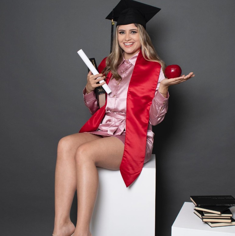 Kely Torres education