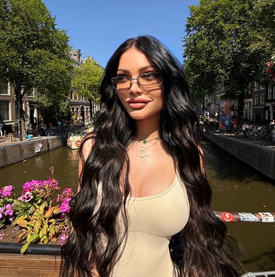 Lara Miranda wikipedia