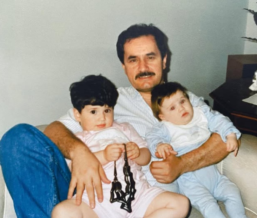 Nursena Yilmaz's childhood image with her dad and brother