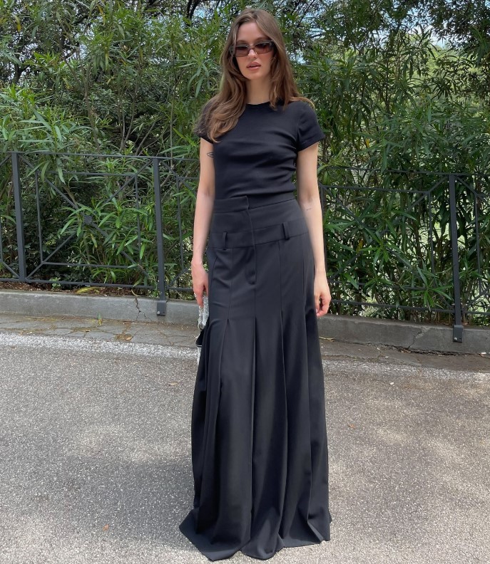 Anouschka Marlene height