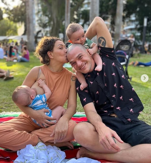 Emilio Dantas with his partner Fabiula Nascimento and kids