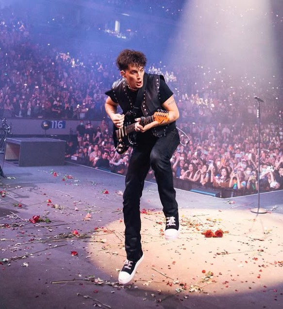Paul Klein during a live show