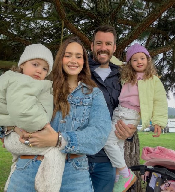 Renata de Cova with her husband and kids