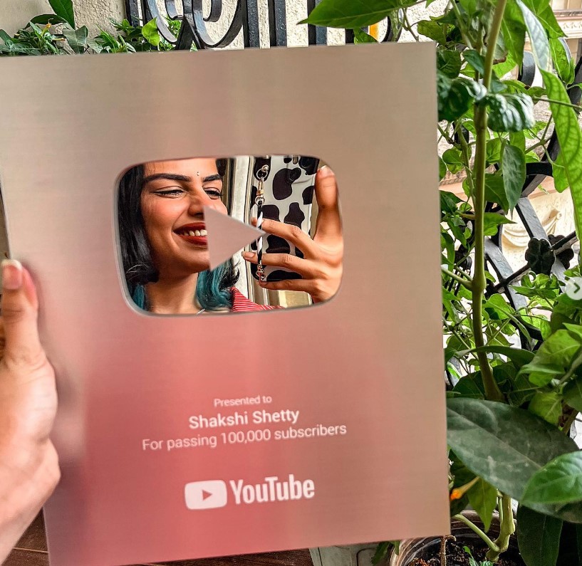 Shakshi Shetty received Silver YouTube play button
