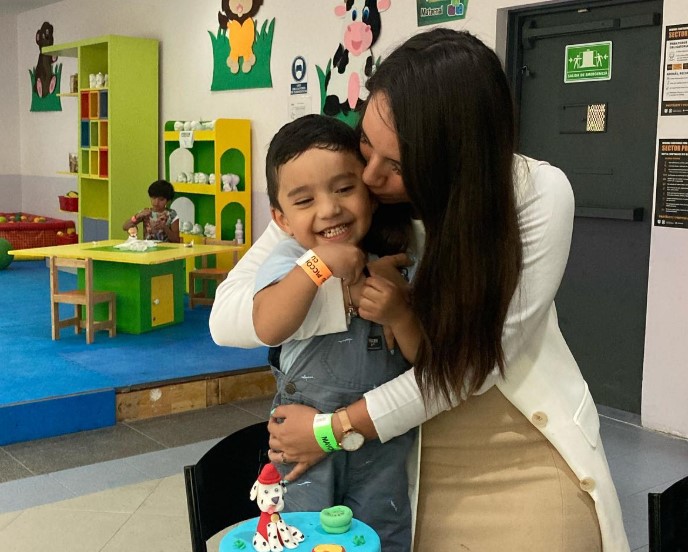 Andii Ibarra with her son