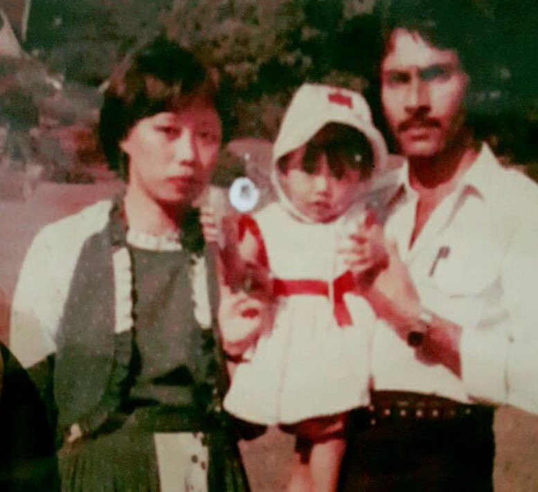 Biby Alraen's childhood image with her parents