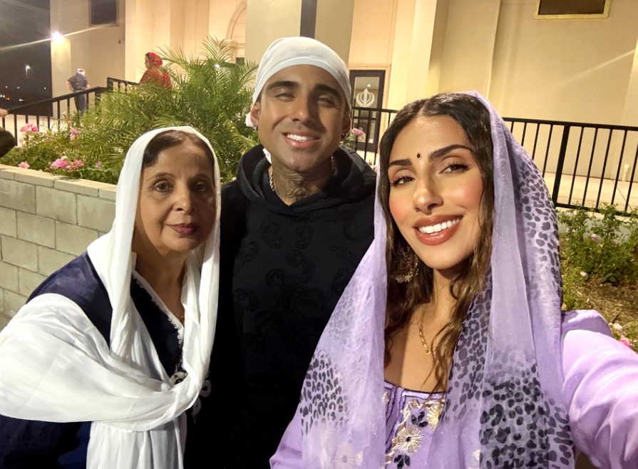 Diljyot Joty Kaur with her mom and brother