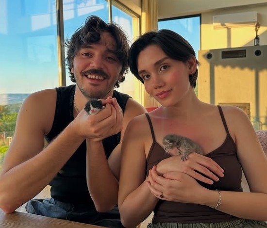 Elif Tastekne with her boyfriend
