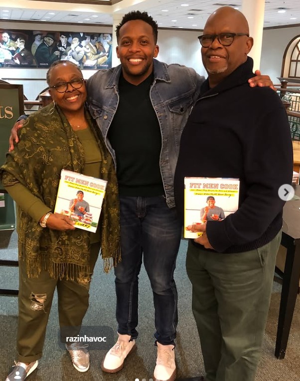 Kevin Curry with his parents