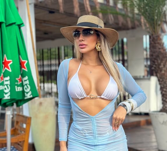 Pammala Lopes bio