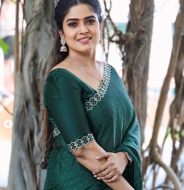 Reehana B bio