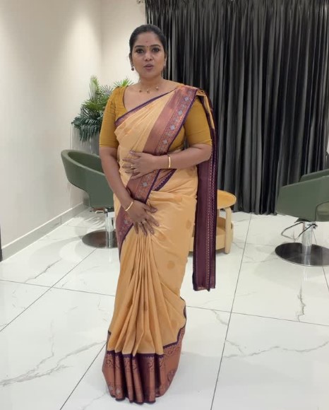 Reehana B height