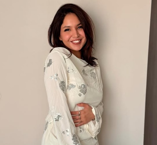 Zeeba Kalan bio