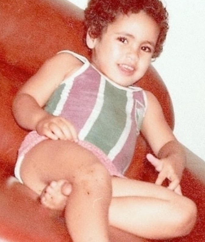 Fabiana Escobar's childhood image