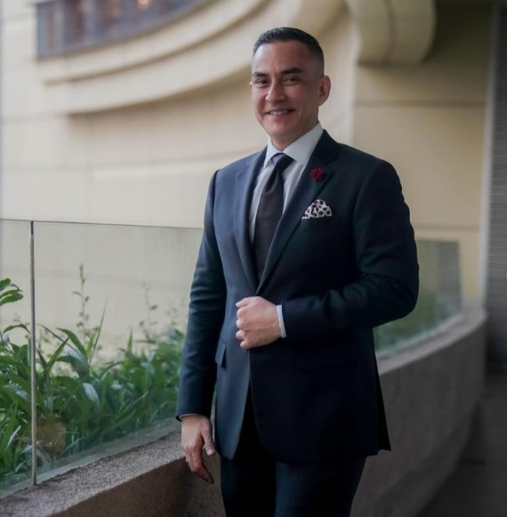 Ferdi Hasan bio