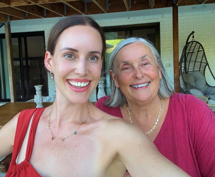 Lauren Vickers with her mom