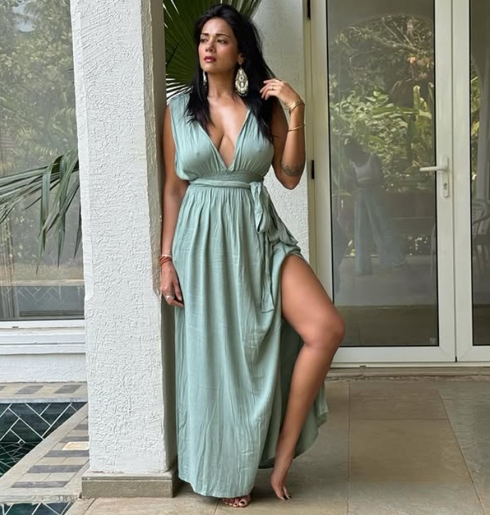 Megha Gupta height