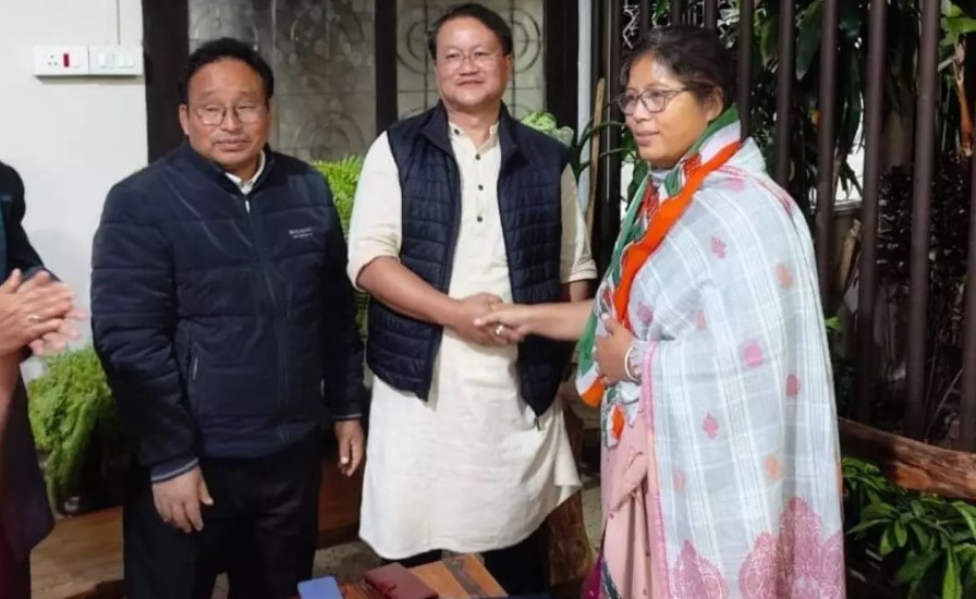 Nandita Garlosa formally joined the Congress on Sunday after being denied a BJP ticket