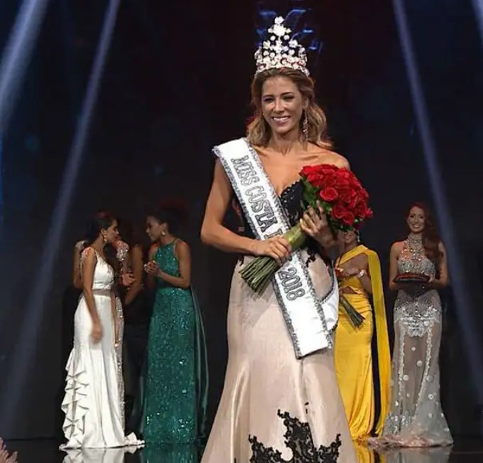 Natalia Carvajal Sánchez crowned Miss Universe Costa Rica 2018