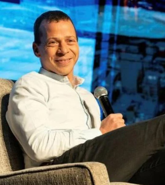 Amit Segal bio