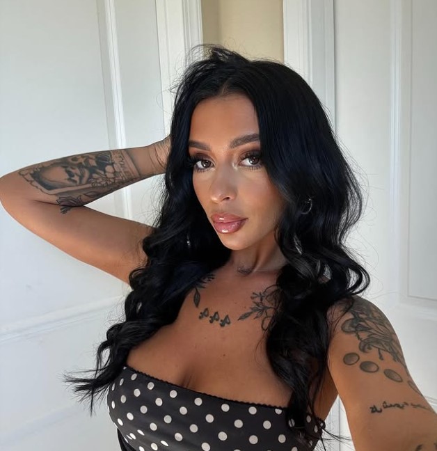 Danielle Cohn bio