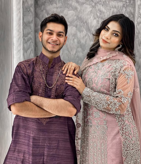 Mohammed Mirajkar with his sister