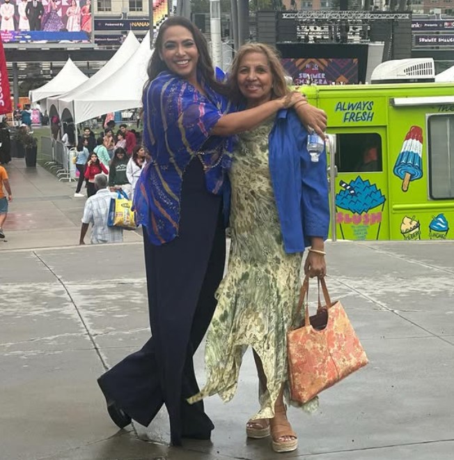 Nadia Dhawan with her mom