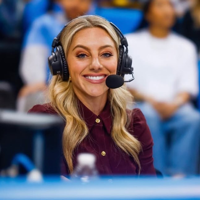 Samantha Peszek career