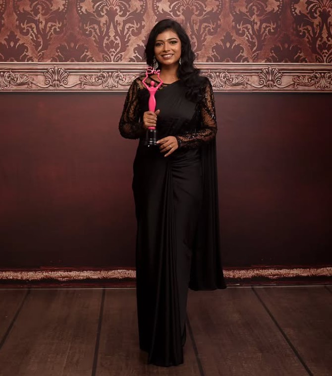 Swetha Kumar won Television Beauty of the Year at the Presta – She Beauty Awards 2025