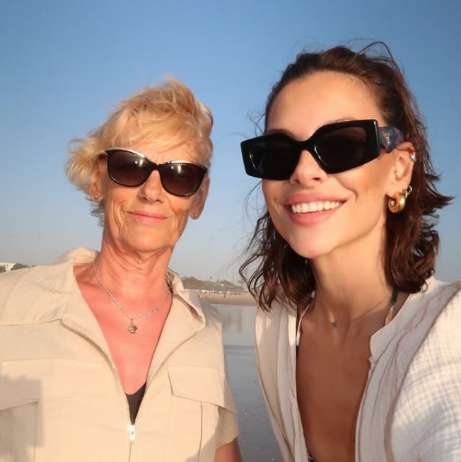 Agata Biernat with her mom