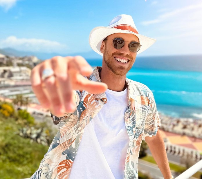 Edoardo Santonocito bio