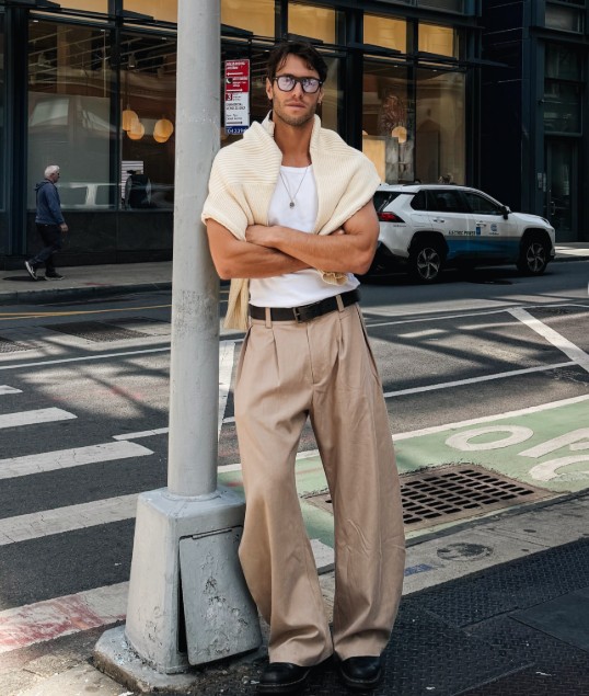 Elias Chigros height