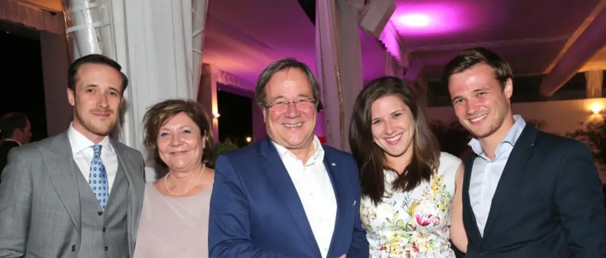 Johannes Laschet with his parents and siblings
