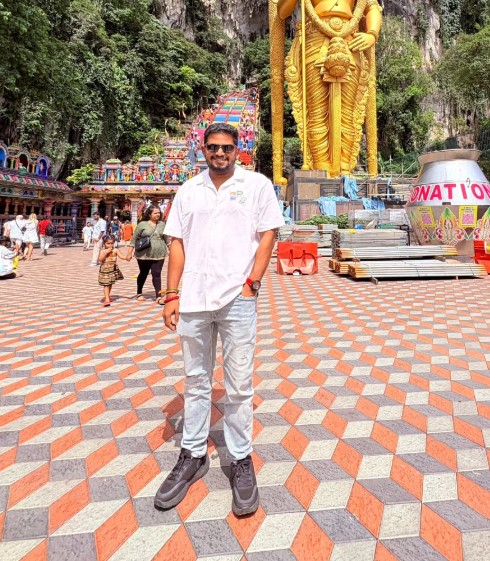 R Sabarinathan height