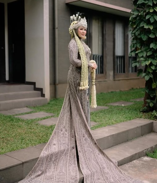 Rika Rafika height